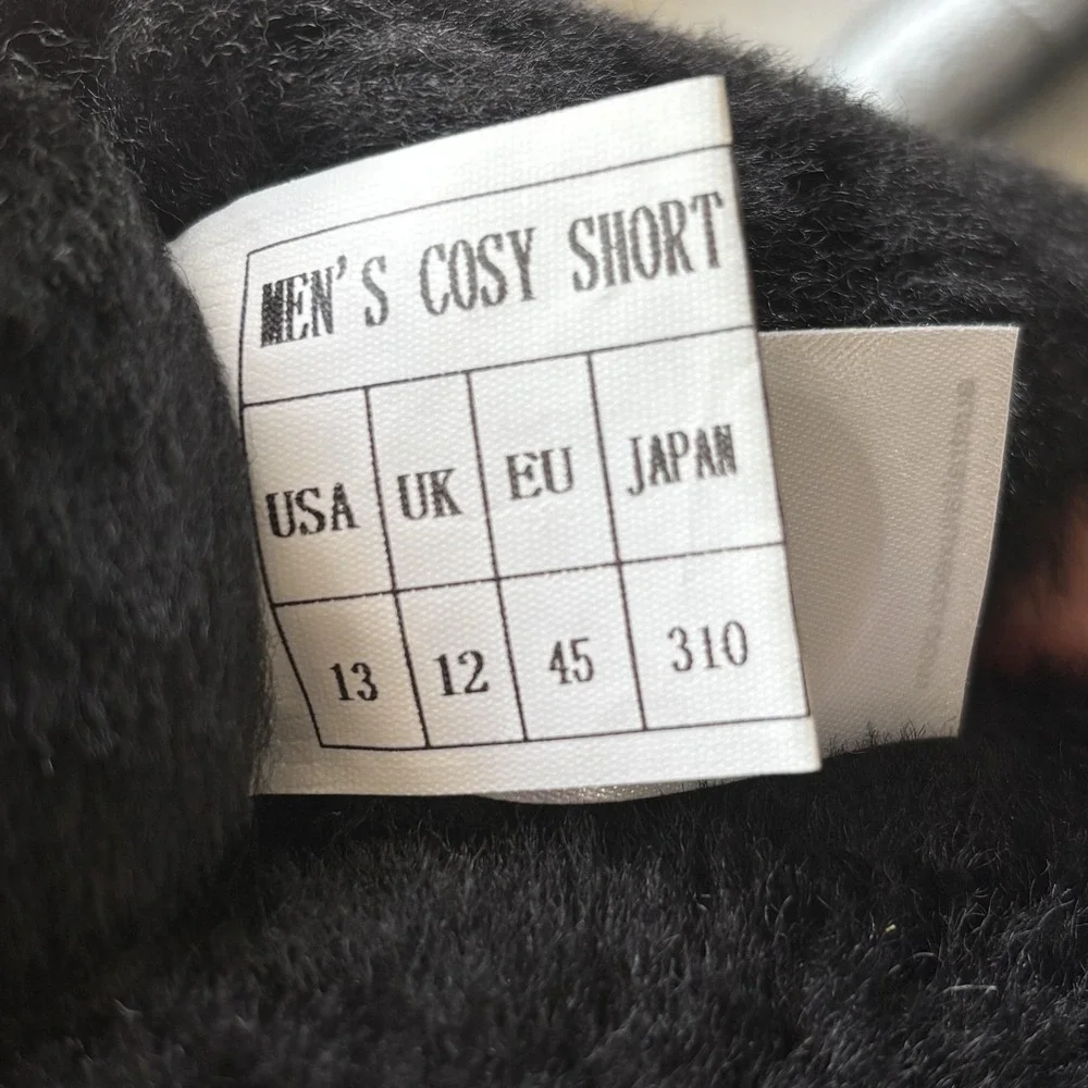 Australia Luxe Collective Boots Mens Size 13 Black Sheepskin Cosy Short Snow